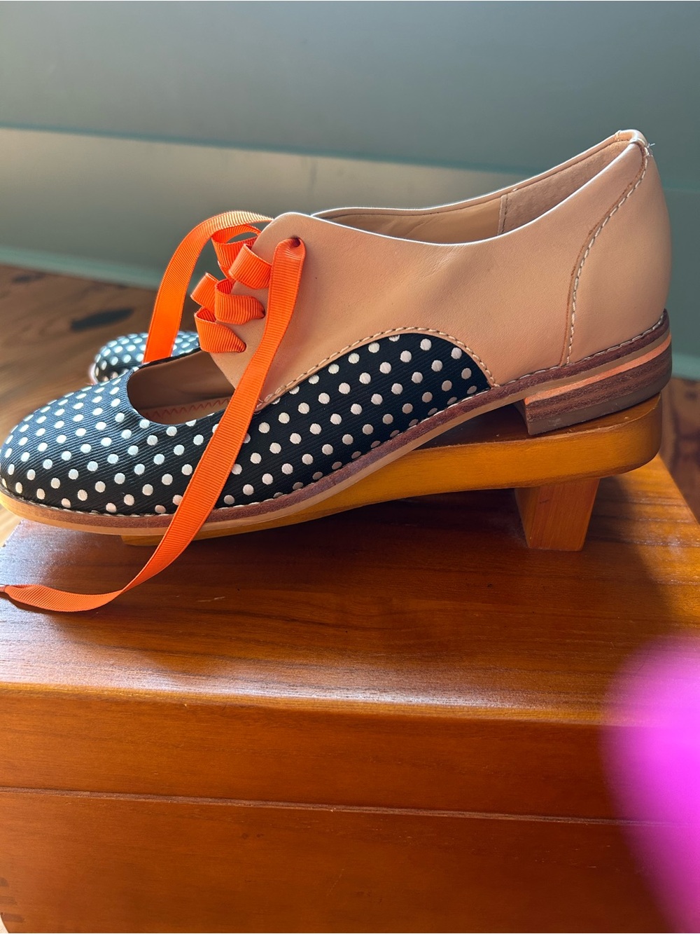 Pilcro and Letterpress by Anthropologie: Olivia Cutout Oxford - Picture 3 of 9